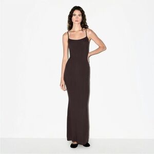 NWT SKIMS Soft Lounge Long Slip Maxi Dress - L
- Phoenix